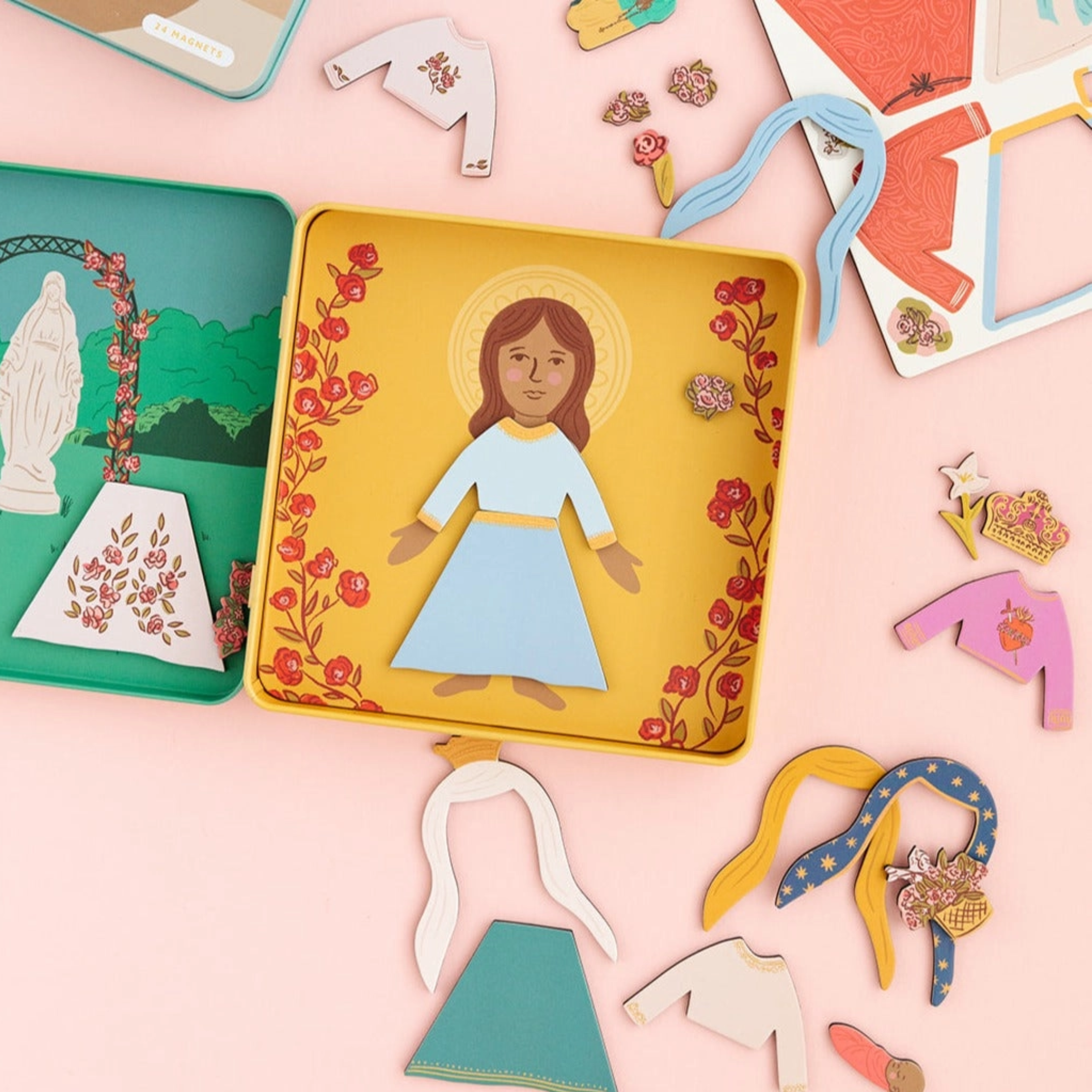 Mary Dress Up Magnet Playset