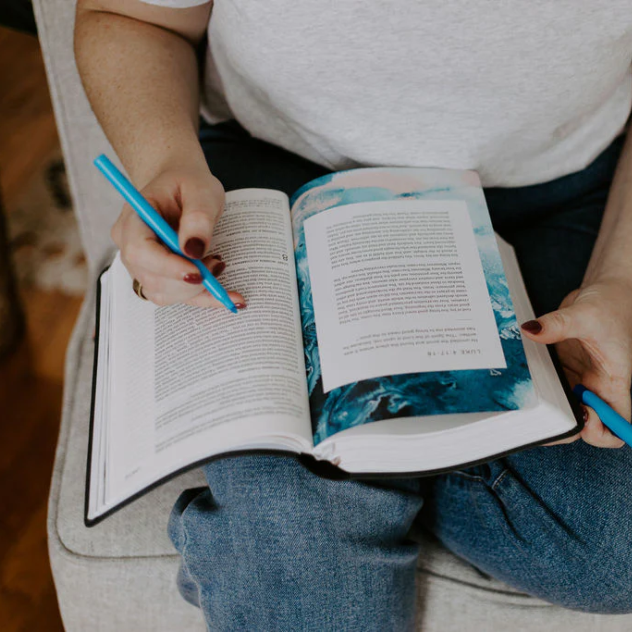 BIS Single-Column Catholic Journaling Bible (NRSV-CE, Imprimatur Approved)